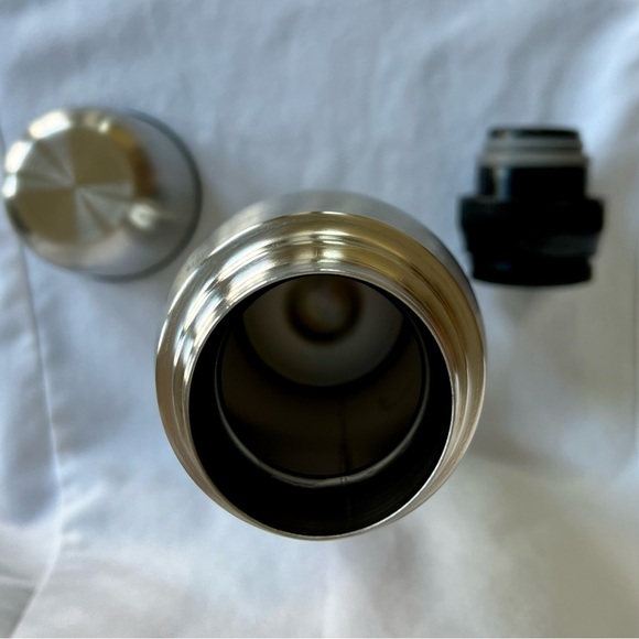 Columbia Stainless Steel Vacuum Bottle. Insulated Double Wall Thermal Bottle - Picture 11 of 12